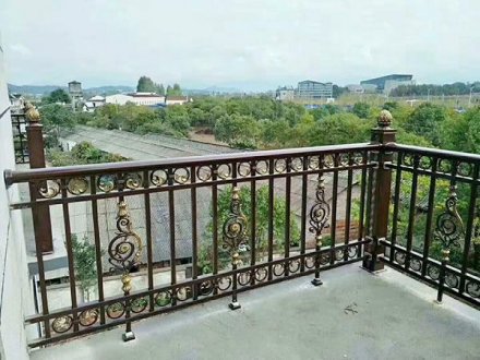 陽臺欄桿用什么材質好？